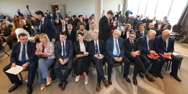 PXL_060419_24194315