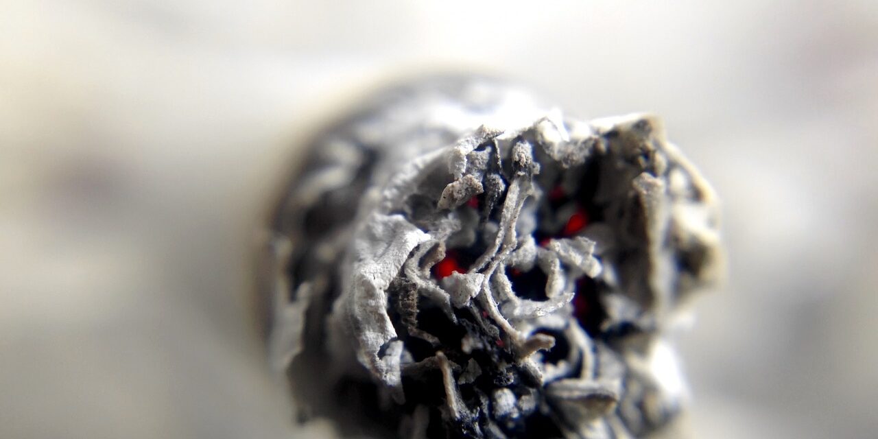 cigarette-1270516_1280