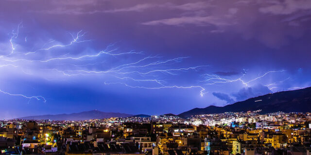thunder-1368797_1280