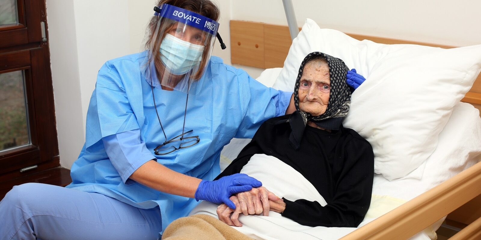 Karlovac: 99-godišnja korisnica Doma za starije preboljela koronu