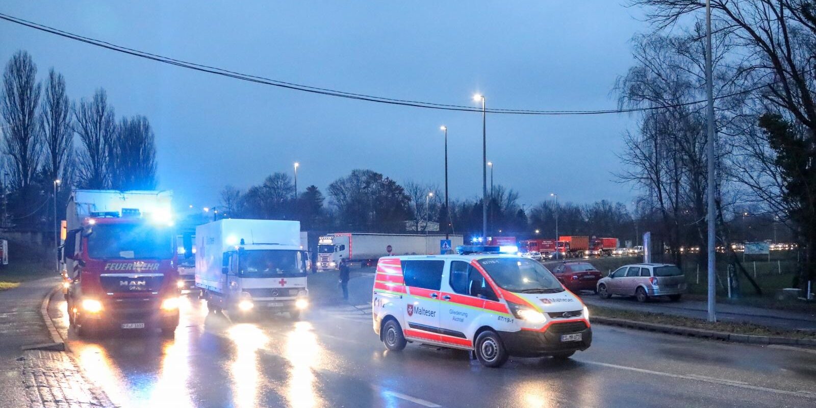 Njemački vatrogasci donirali 90 tona opreme i namirnica