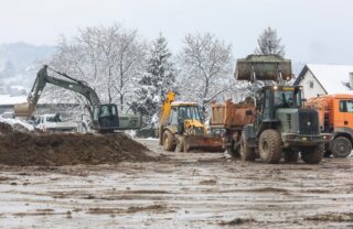 Priprema terena za novo kontenjerko naselje na Sajmišnoj cesti
