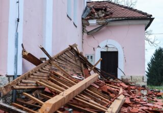 Crkva u selu Majur potpuno je uništena nakon potresa
