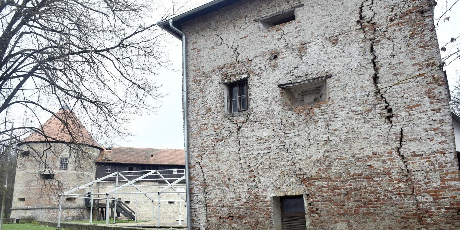 stari grad sisak potres