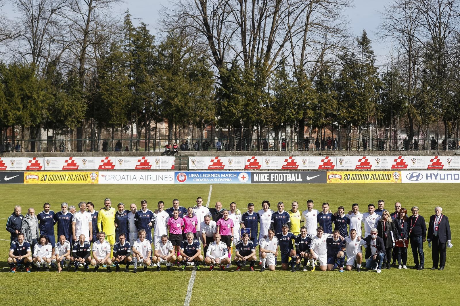 Petrinja: Utakmica legendi Hrvatske i Slovenije