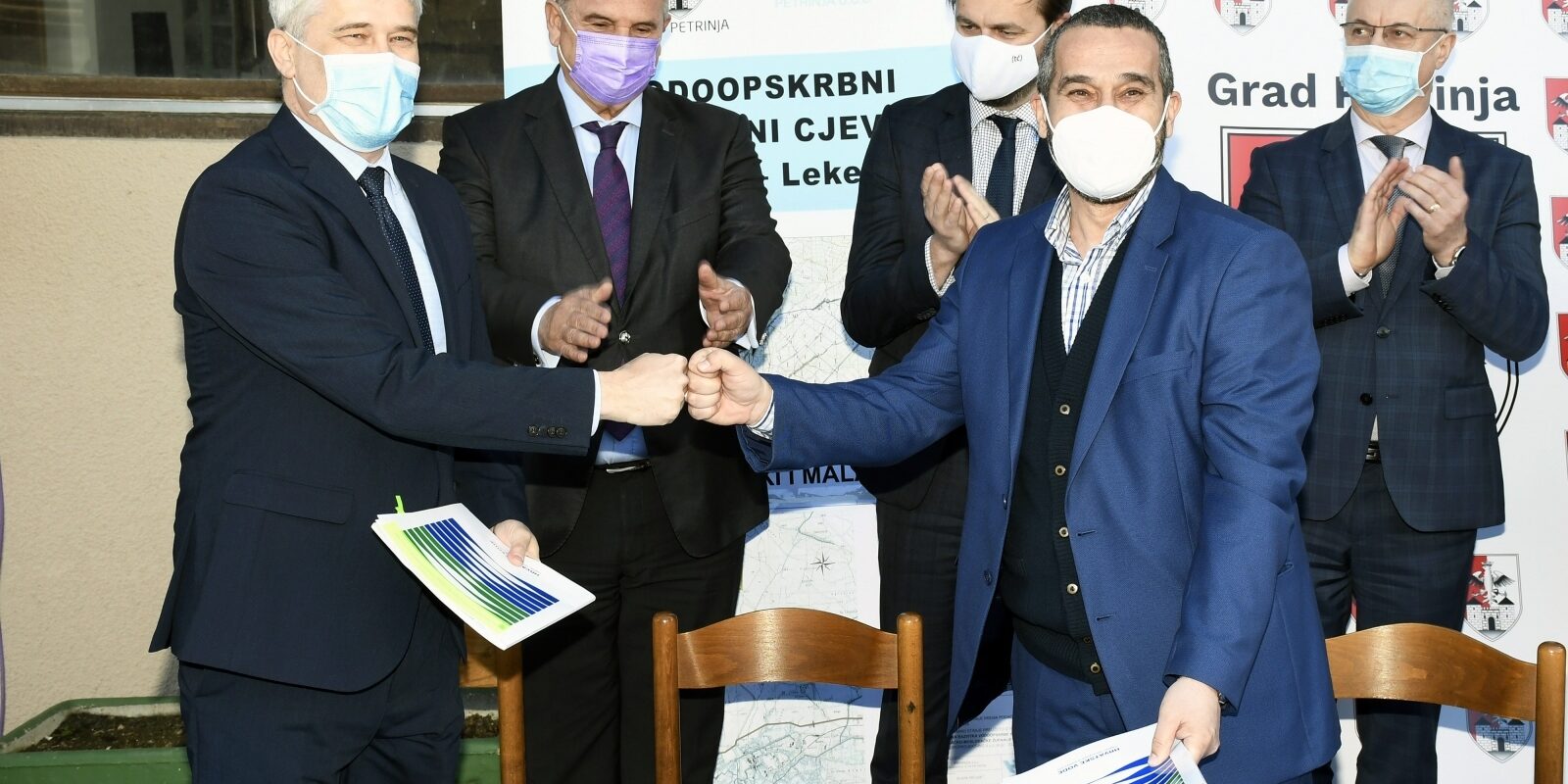 Potpisivanje ugovora o financiranju građenja vodnih građevina na području  Petrinje