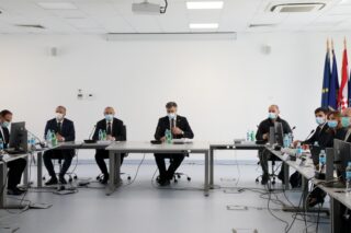 Predsjednik Vlade u Petrinji sudjelovao na sastanku Stožera civilne zaštite