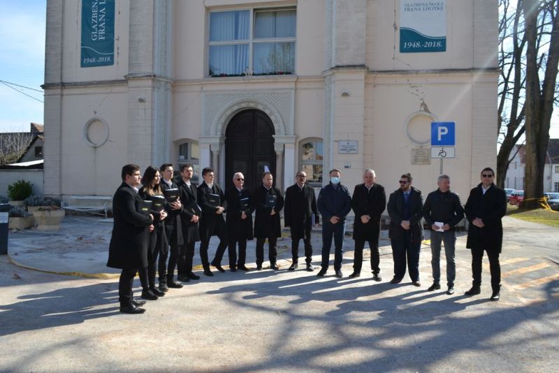 klapa kvirin humanitarna akcija