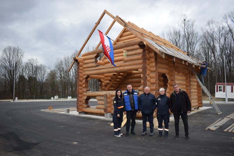 mošćenica drvena kuća
