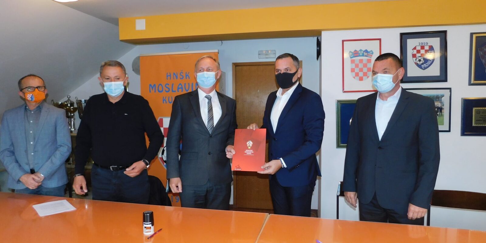 hšnk moslavina travnjak kutina