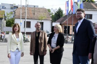Predsjednik SDP-a Peđa Grbin u Sisku dao podršku Kristini Ikić Baniček