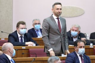 Zagreb: Prisegli novi saborski zastupnici