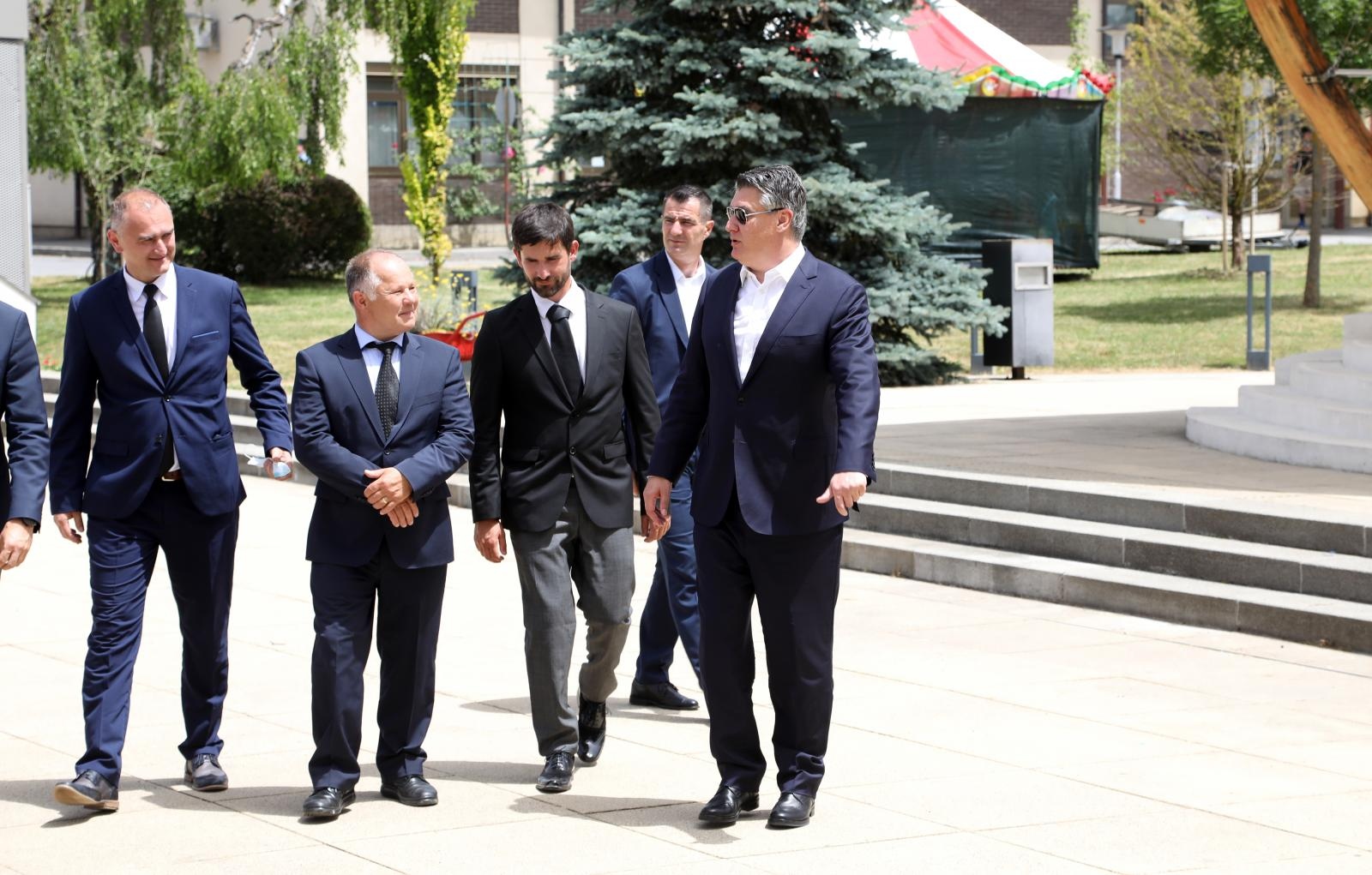 Predsjednik Milanović sudjelovao na svečanoj sjednici povodom Dana grada Popovače