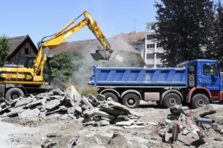 Sisak: Započeli su radovi uređenja dječjeg igrališta “Majmunjak”