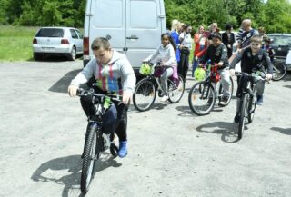 Zagrebačka Prva gimnazija provela humanitarnu akciju Kap dobrote za djecu iz područnih škola Gline
