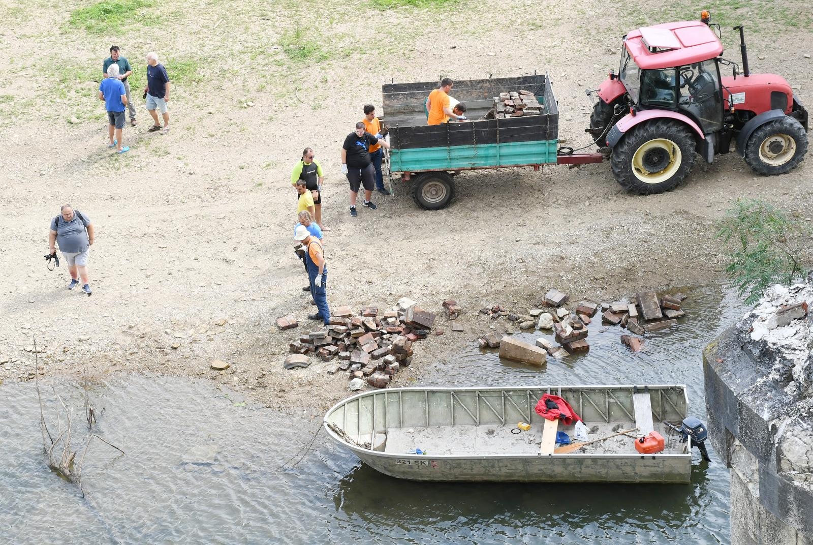 Sisak: Dogovorena dinamika radova na obnovi Starog mosta