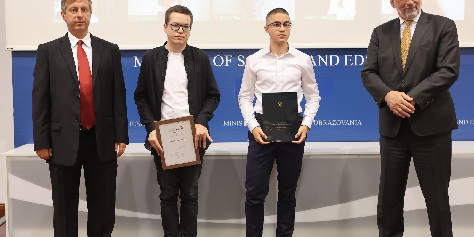 Zagreb: Ministar Fuchs uručio nagrade najboljim maturantima