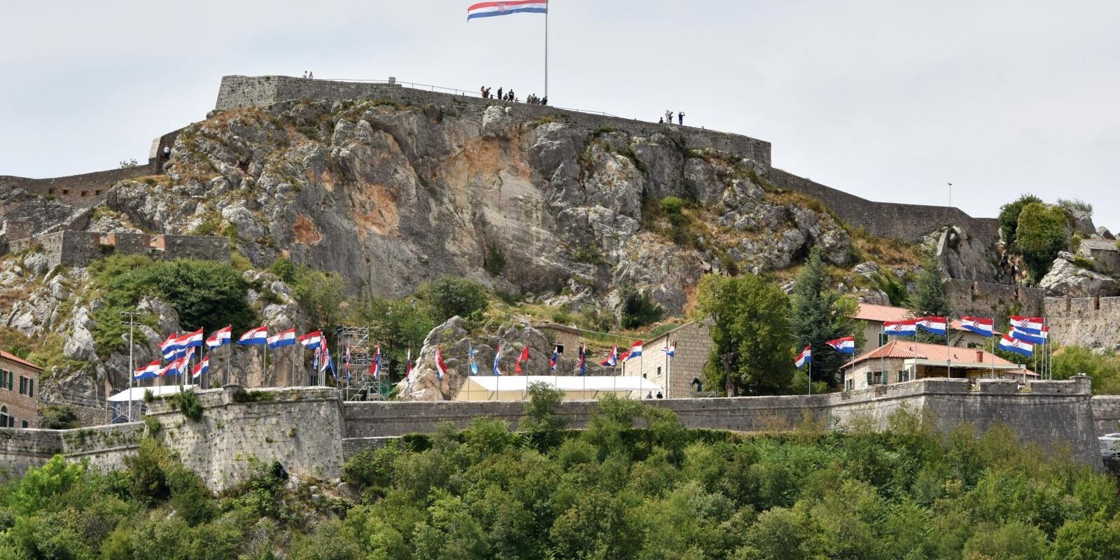 Kninska tvrđava na 25.obljetnicu Vojno-redarstvene akcije Oluja