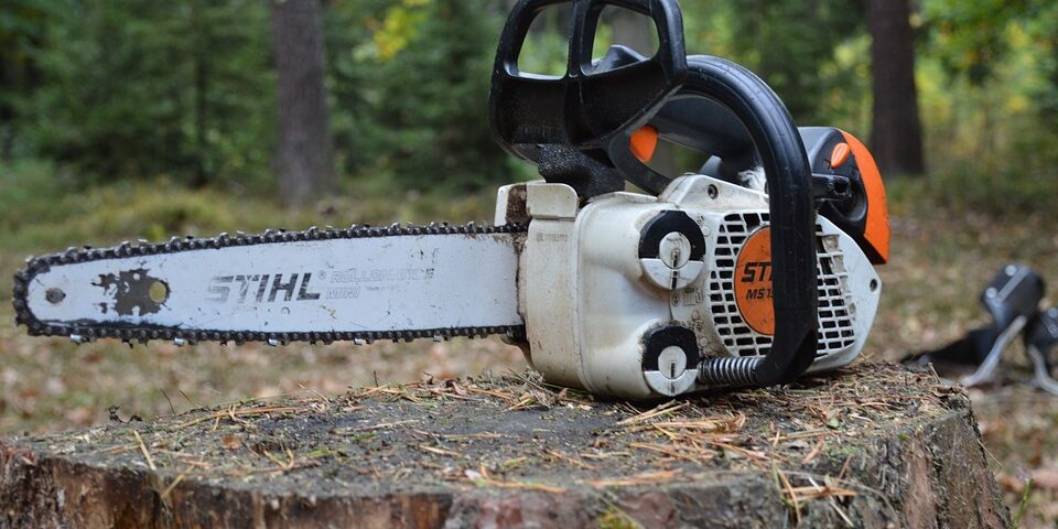 engine saw
