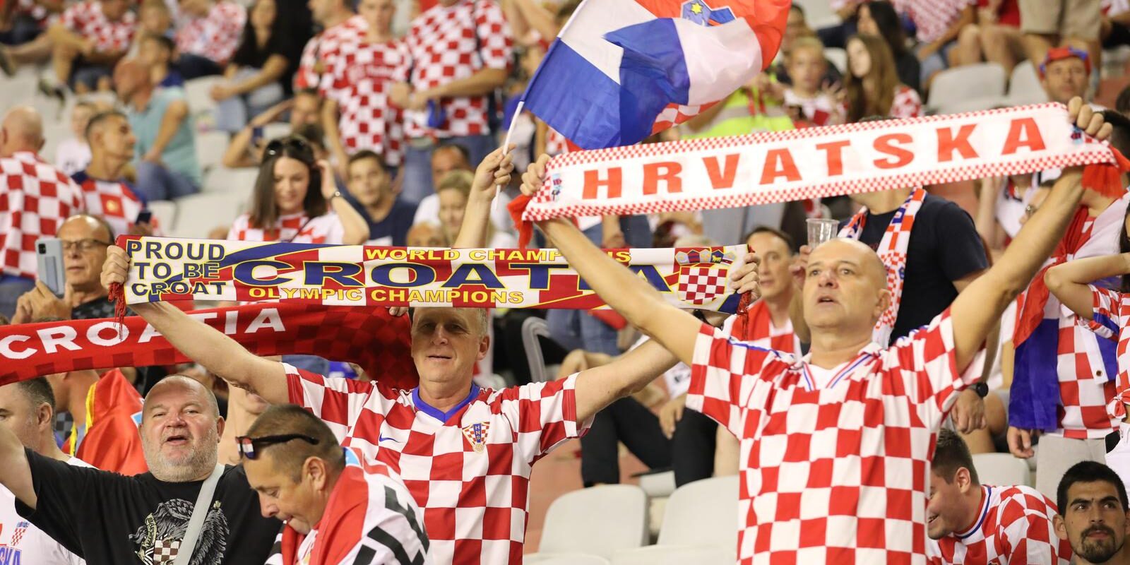 Split: Navijači na utakmici Hrvatska – Slovenija