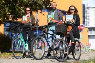 Karlovac: Cikloknjižničari biciklima obilaze vrtiće i čitaju djeci priče