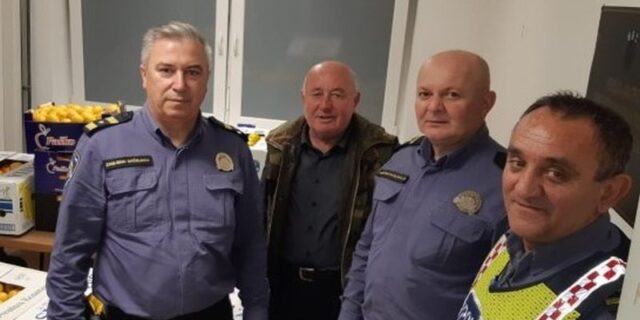 mandarine policija