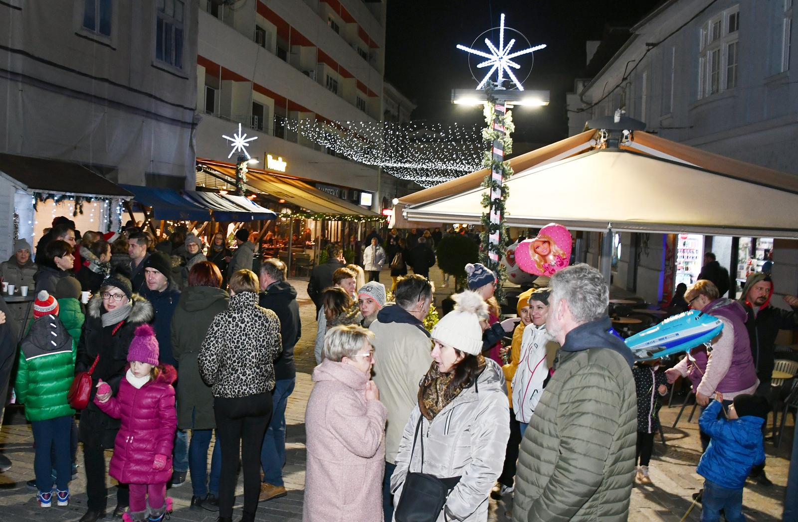 Advent u Sisku
