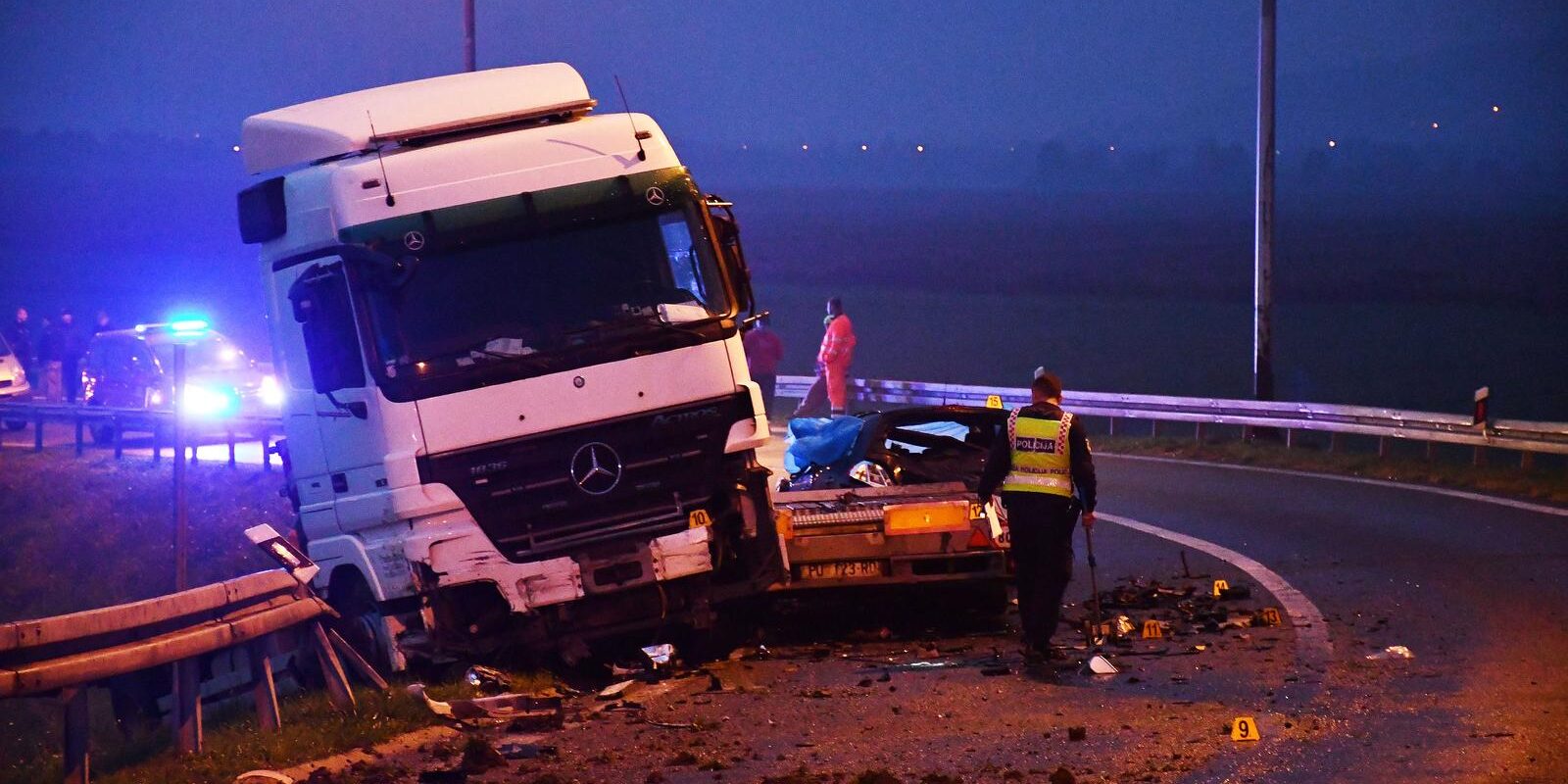 U prometnoj nesreći na autocesti A3 kod Okučana smrtno stradale tri osobe