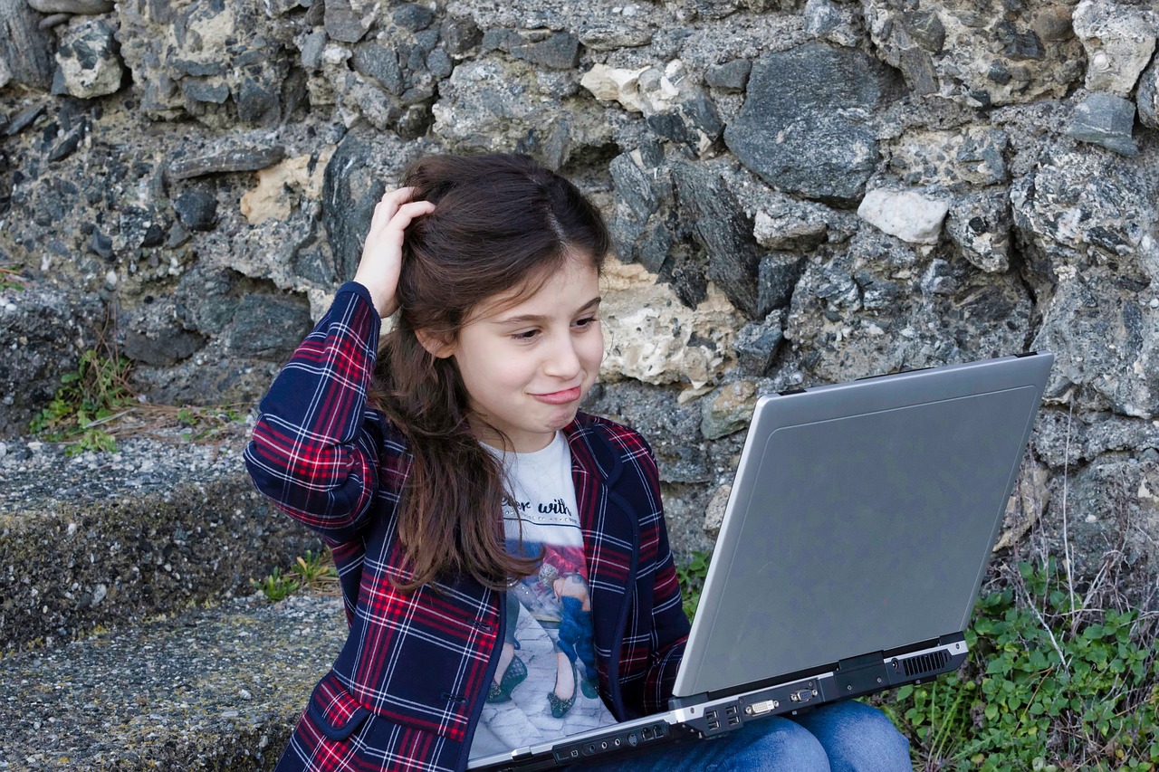 laptop dijete