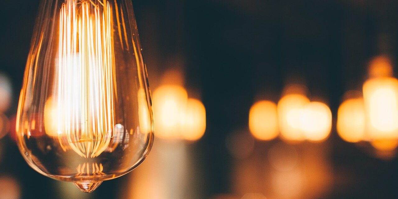 light-1030988_1280