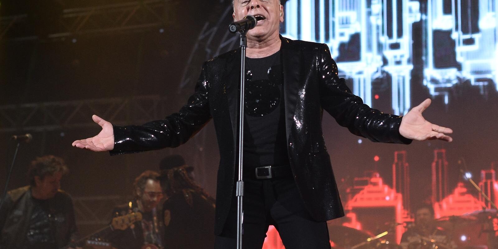 Preminuo Aki Rahimovski, pjeva? Parnog Valjka