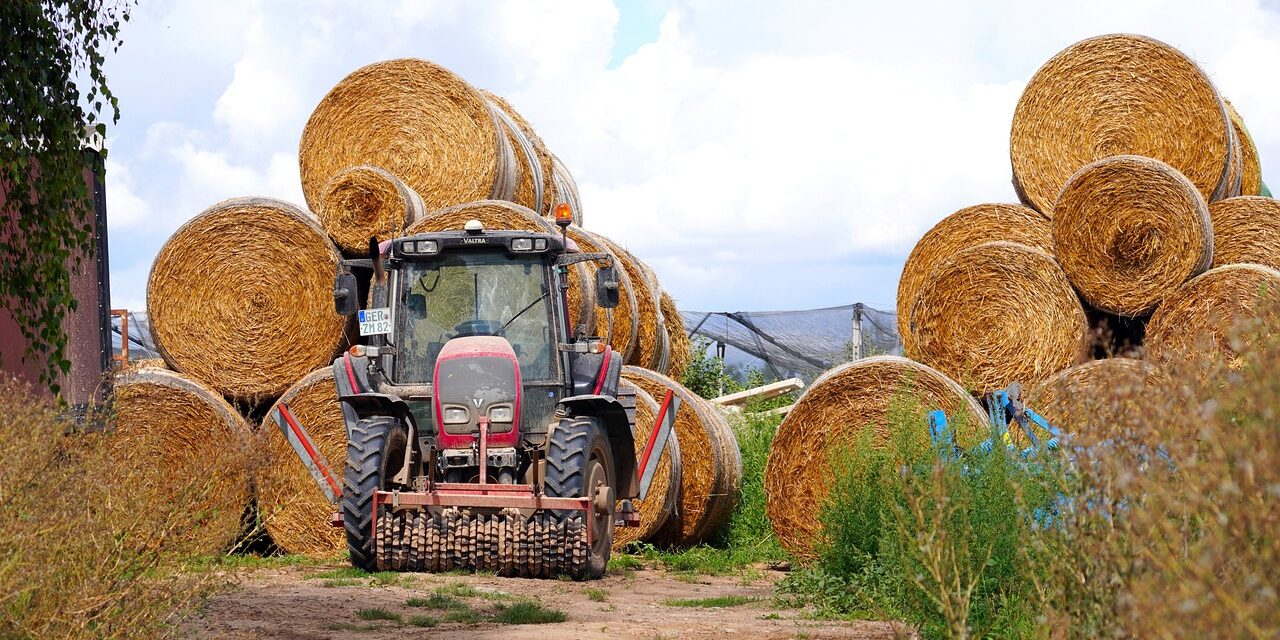 tractor-5519718_1280