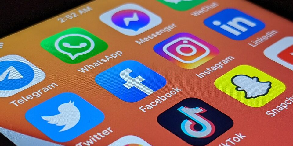 facebook instagram aplikacija