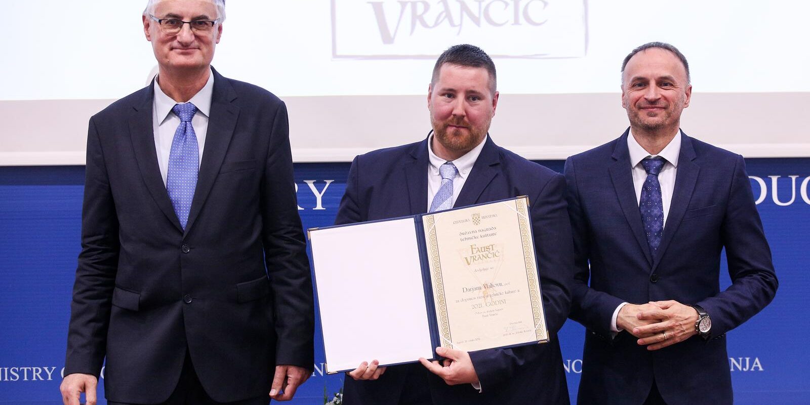 darjan vlahov