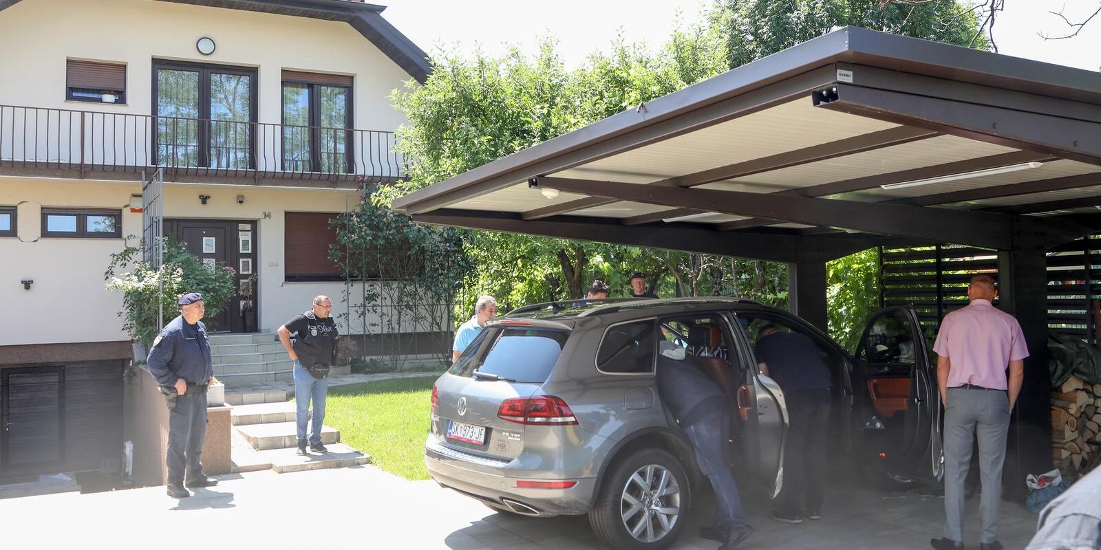 U policijskoj akciji uhićen bivši gradonačelnik Petrinje Darinko Dumbović