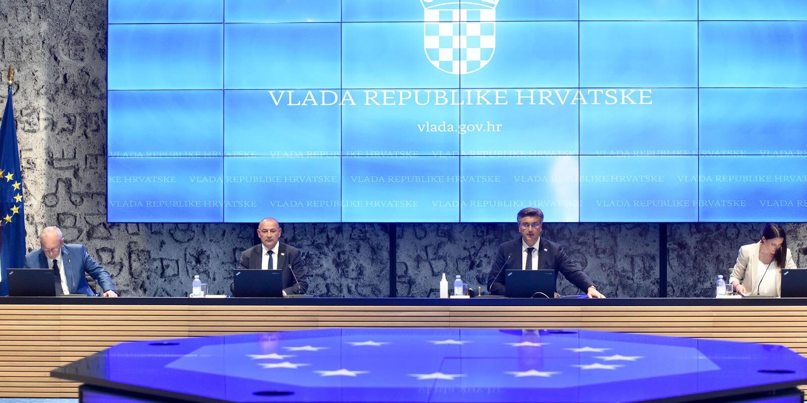 vlada rh