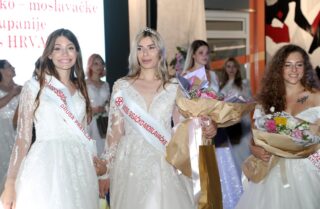 Petrinja: Ines Grgić izabrana za Miss Sisačko-moslavačke županije