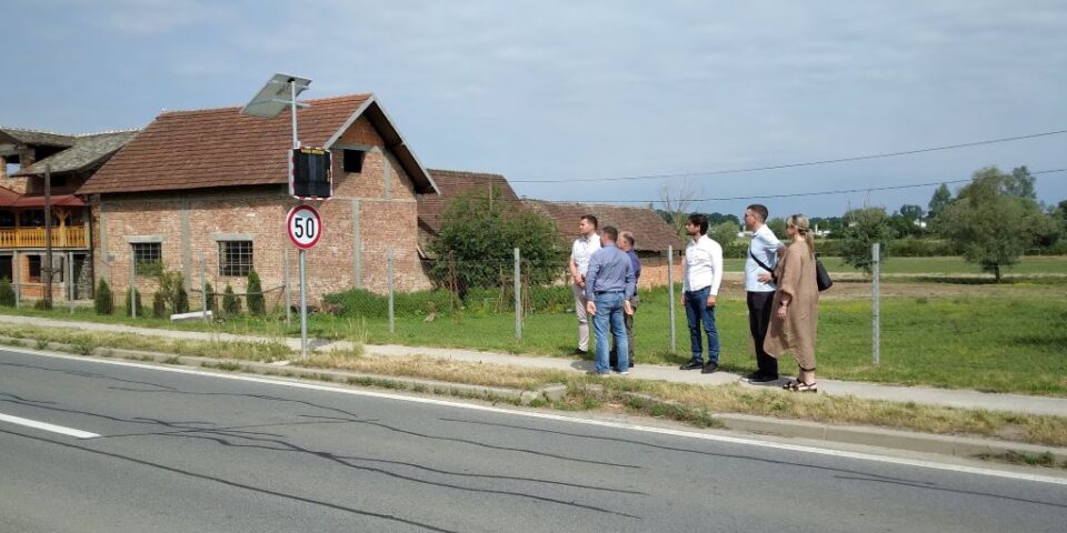 cesta stružec