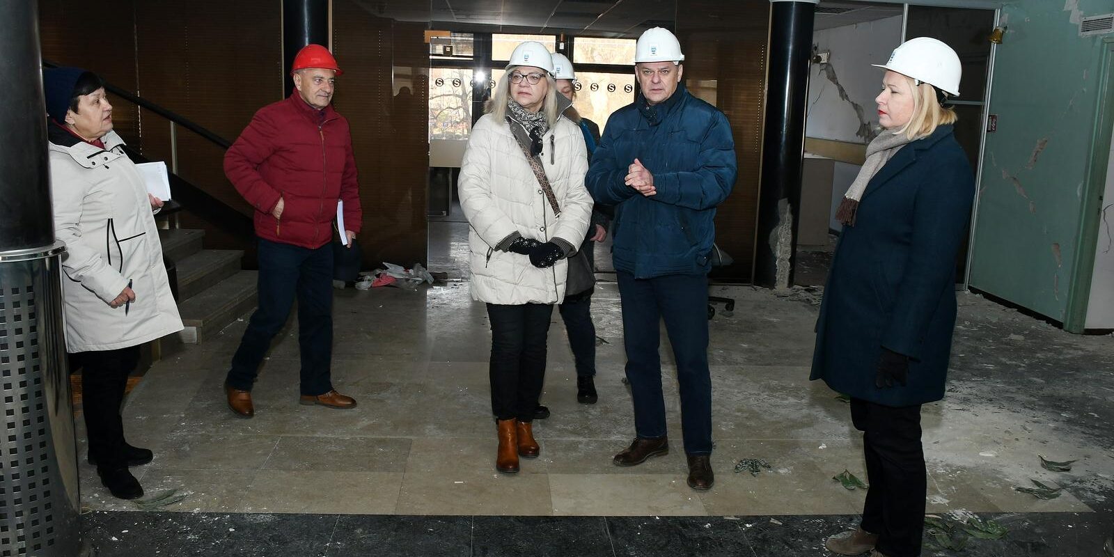 Sisak: Gradonačelnica obišla započete radove na sveobuhvatnoj obnovi nove knjižnice