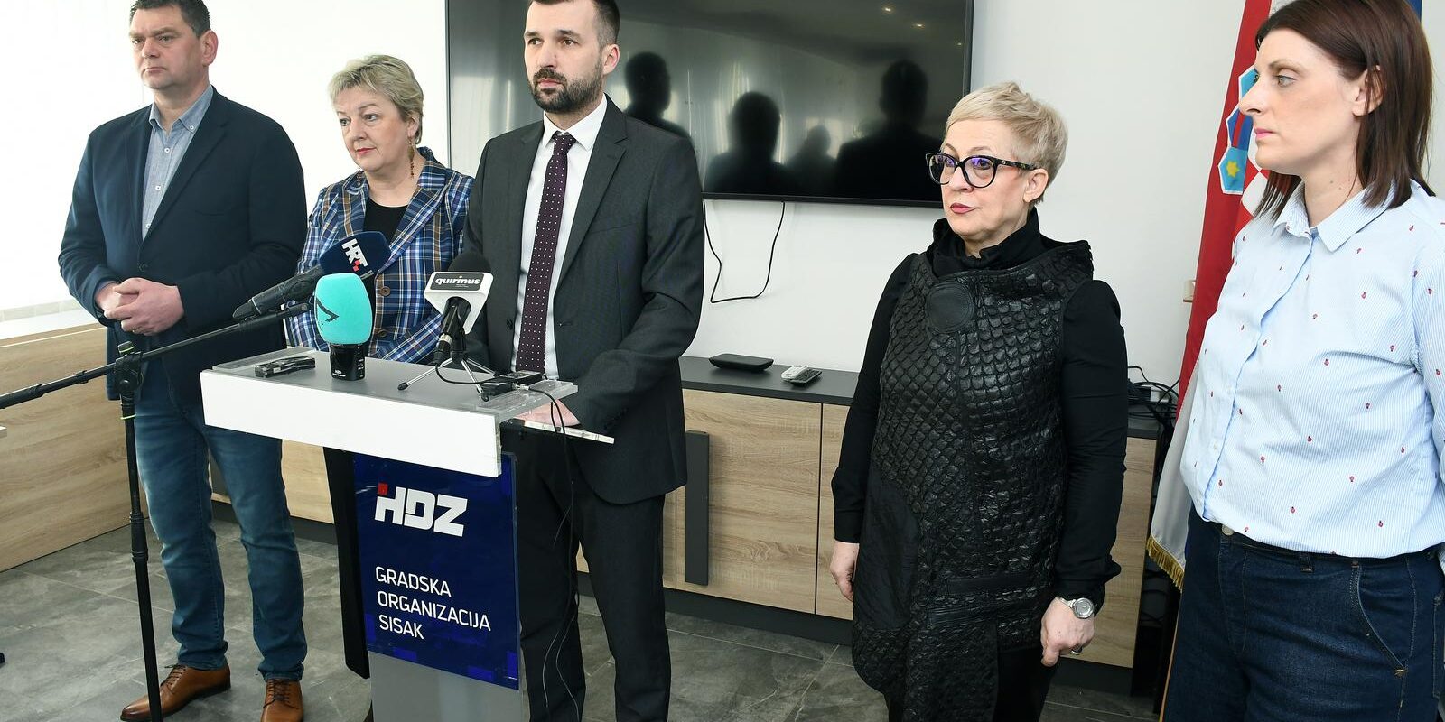 Sisak: Konferencija za medije s temom: “Što se događa u Sisku, ima li Sisak uopće gradonačelnicu?”