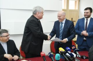 Sisak: Potpisan ugovor o zamjeni nekretnina između Republike Hrvatske i Sisačke biskupije