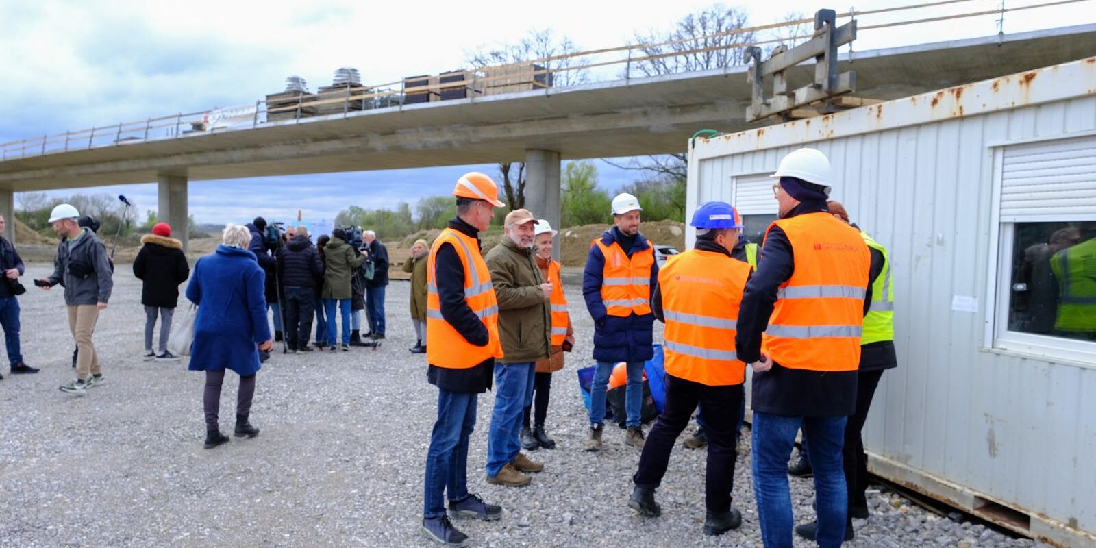 Selsko polje: Ministri Butković, Bačić i Medved obišli radove na autocesti Zagreb – Sisak