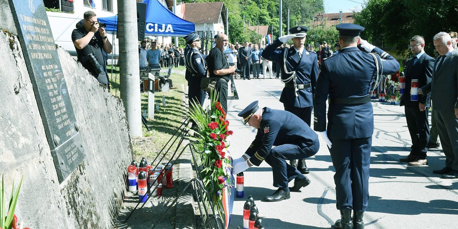 Hrvatska Kostajnica: Obilježavanje 32. obljetnica pogibije trinaestorice hrvatskih redarstvenika