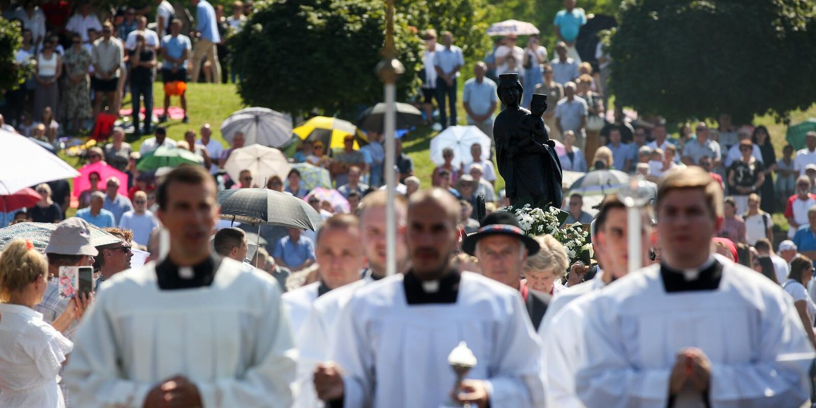 Brojni vjernici na blagdan Velike Gospe došli u Nacionalno svetište Majke Božje Bistričke