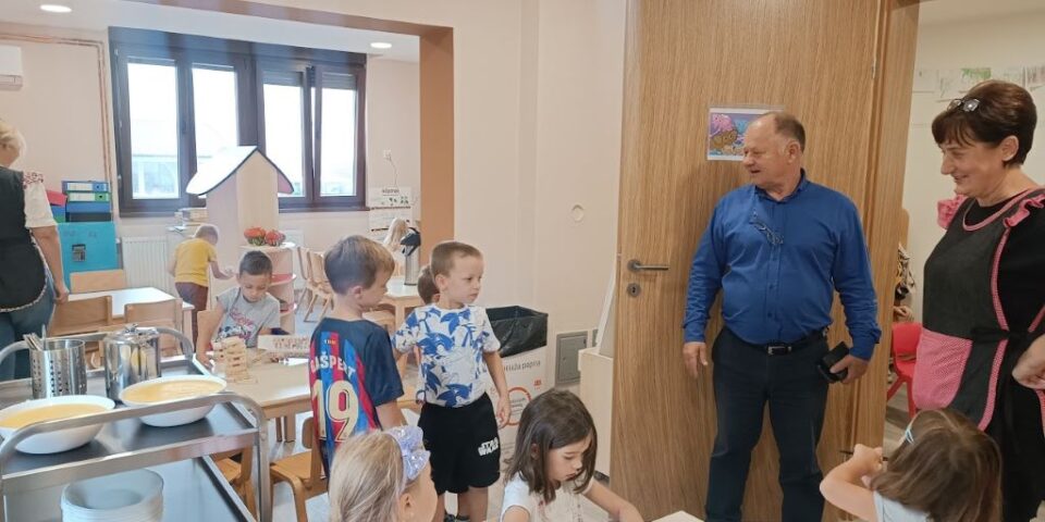 naslovna_novi_vrtić