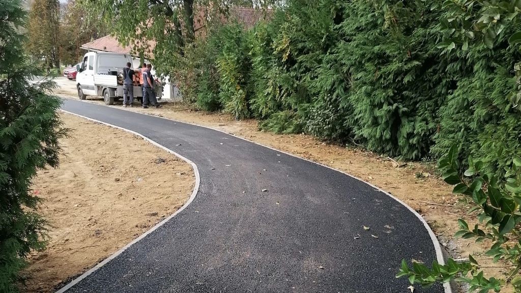 naslovnastazagrobljev