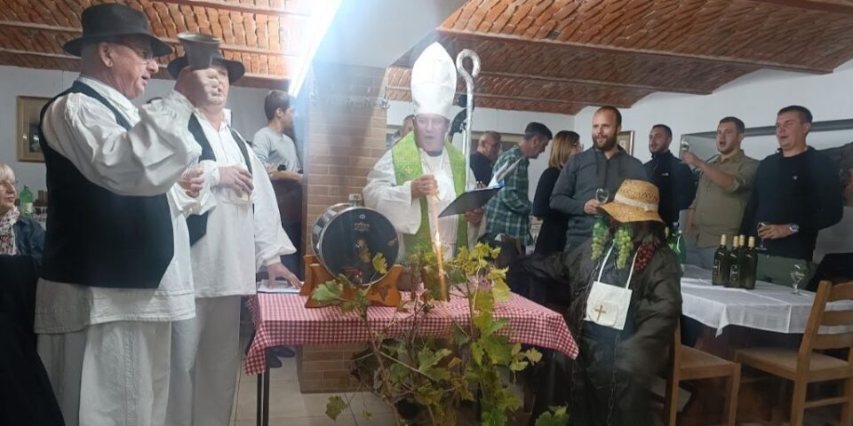 martinje_škrlet