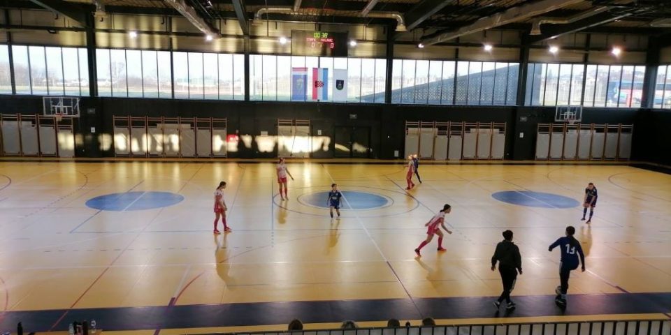 u-13-naslovna