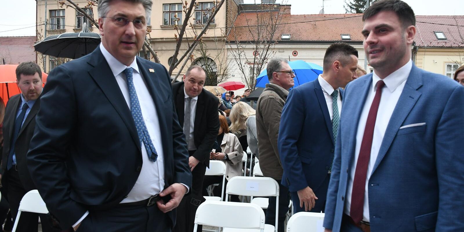 Andrej Plenković i Ivan Celjak na otvorenju obnovljenog Doma zdravlja u Sisku