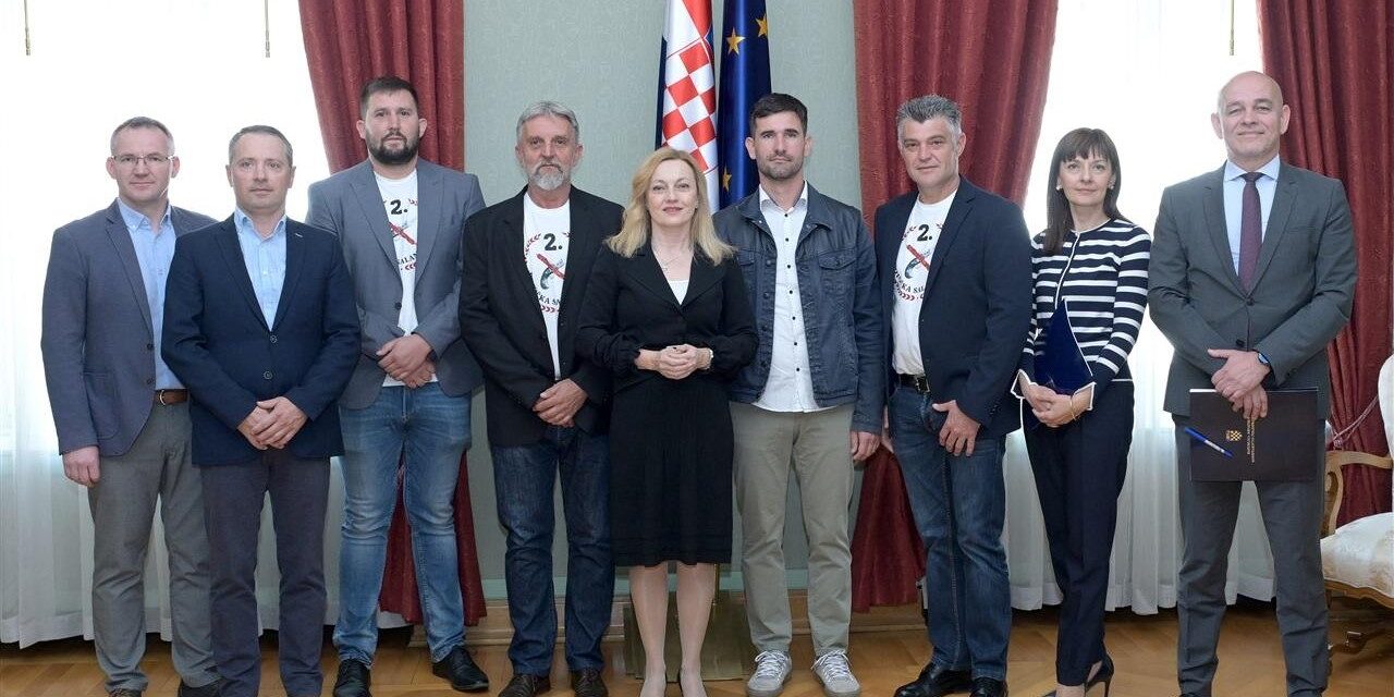 brendiranjemoslavackesalame-v